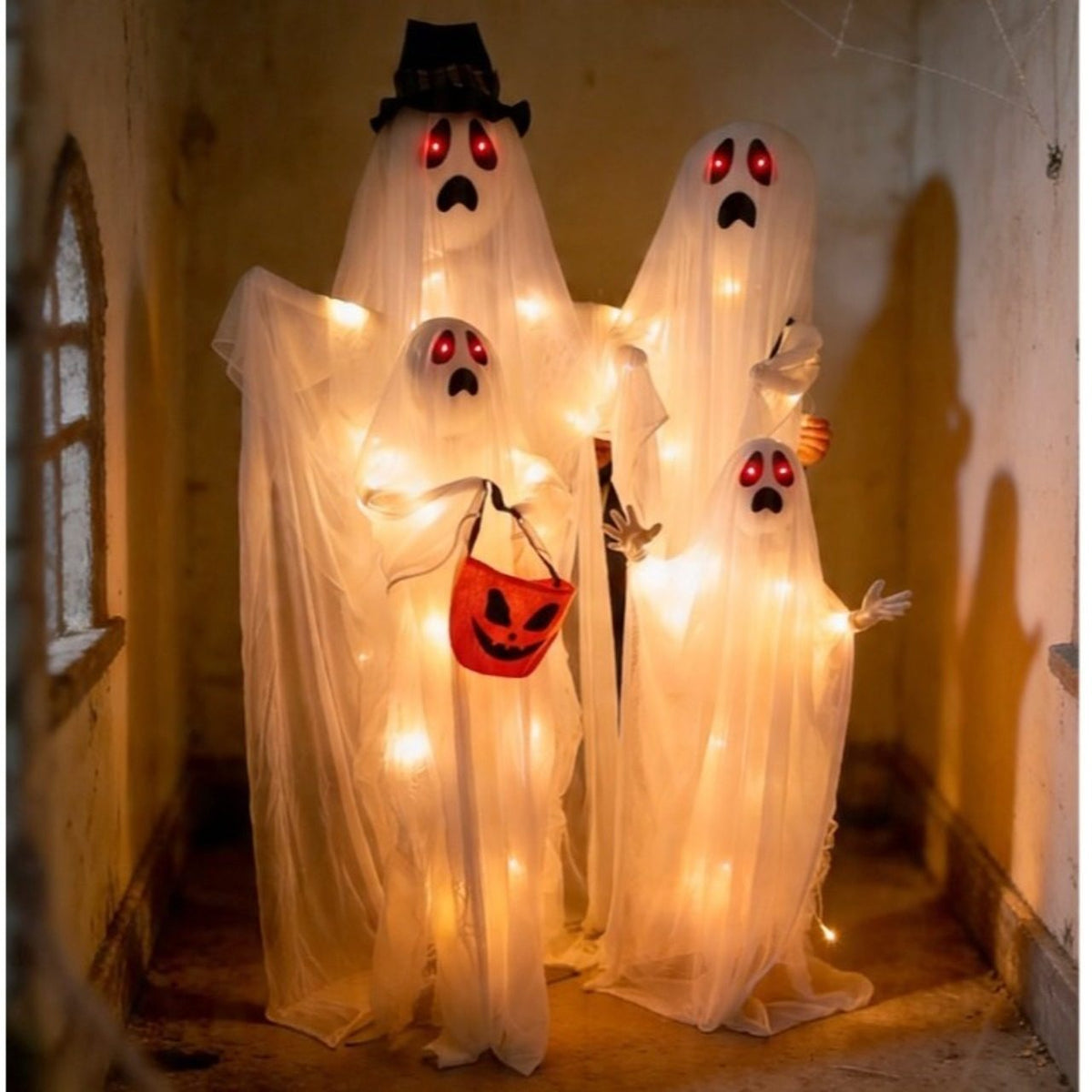 Animated Ghost Family