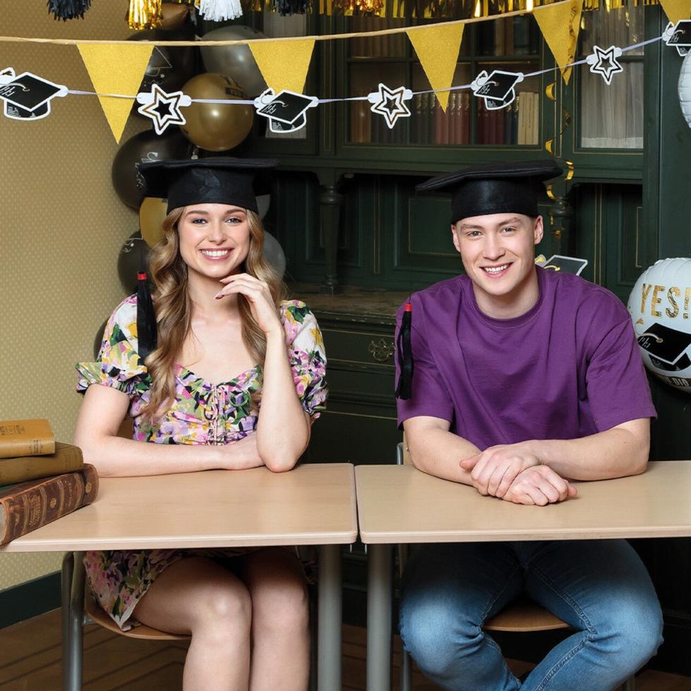 Short Graduation Garland