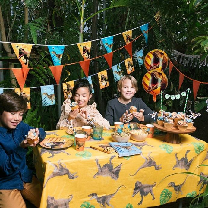 T Rex Dinosaur Plates
