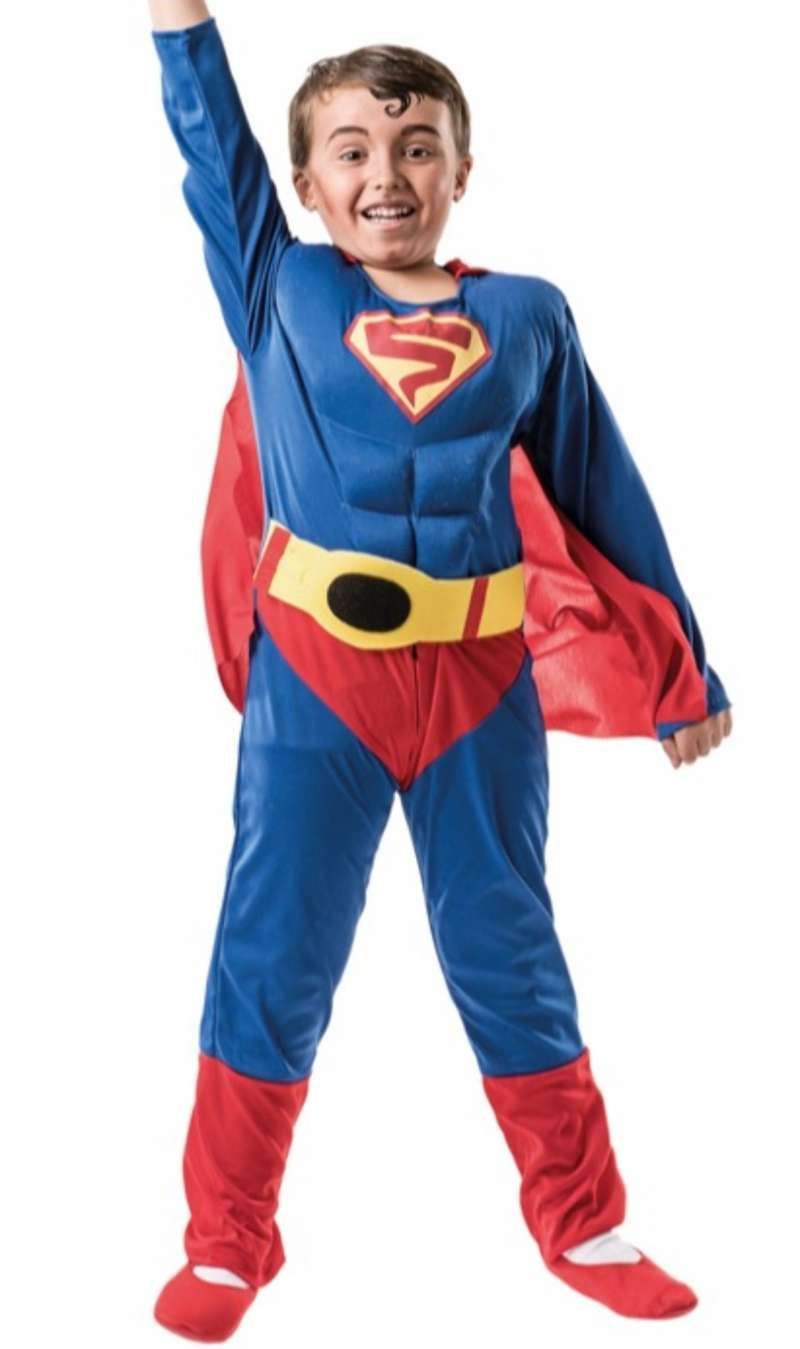 Disfraces en grupo de Superman y Supergirl